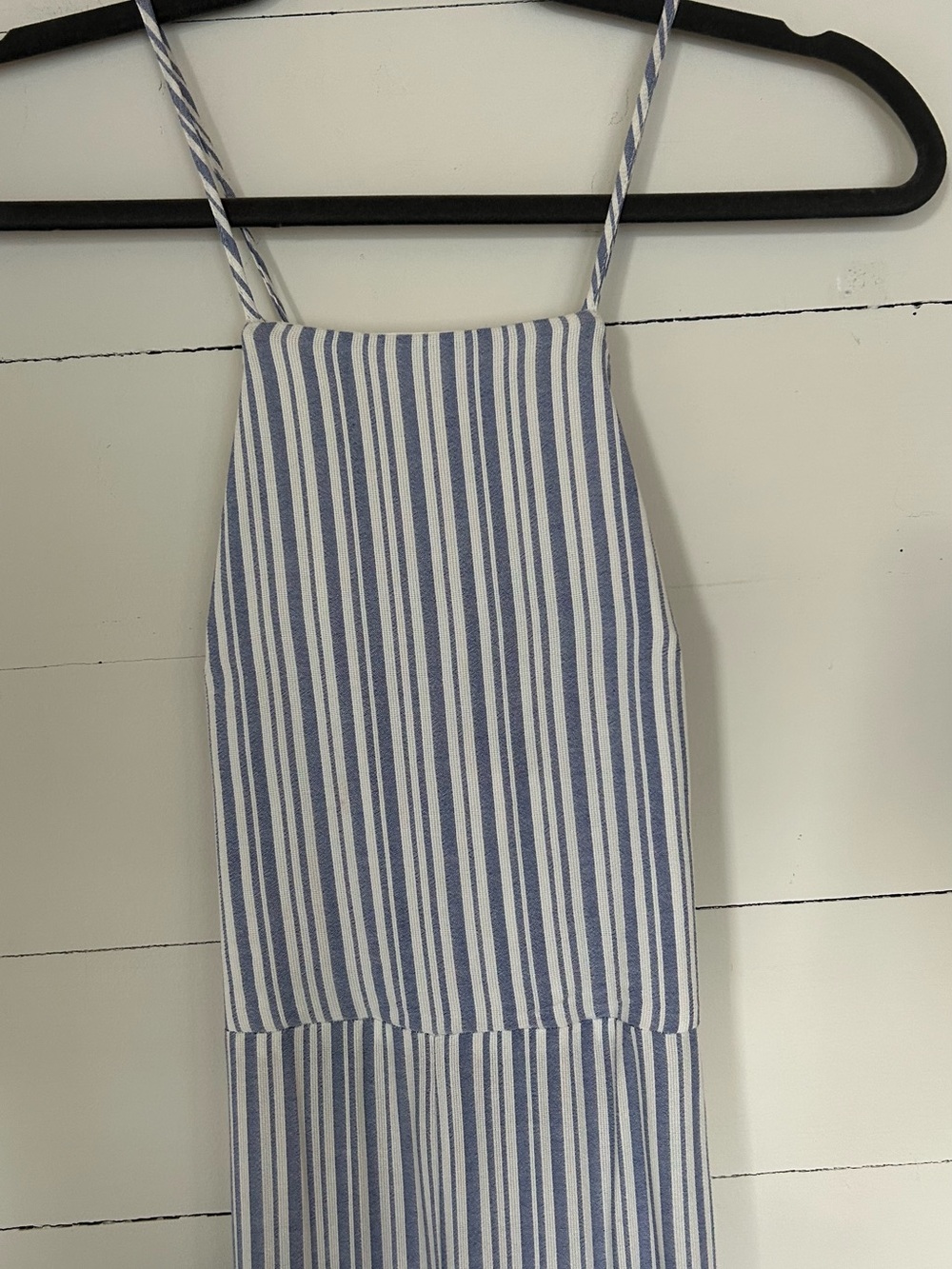 NWT Forever 21 Blue and White Striped Spaghetti Strap Jumpsuit, Size Small - Picture 2 of 6